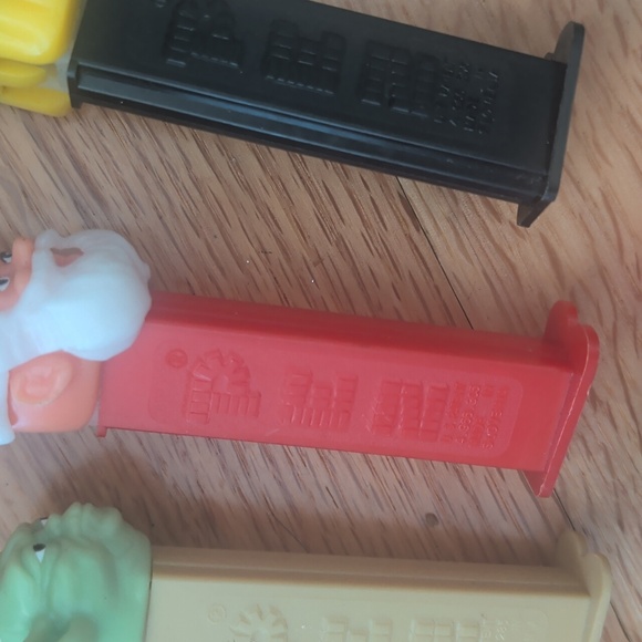 Pez Containers - Picture 3 of 3